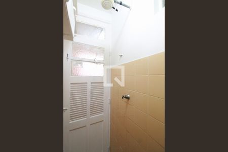 Apartamento para alugar com 53m², 2 quartos e sem vagaBanheiro da Área de serviço