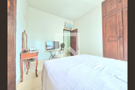 Casa à venda com 2500m², 3 quartos e 6 vagas Casa à venda com 2500m², 3 quartos e 6 vagasSuite