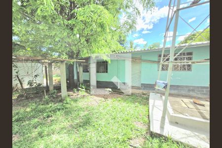 Casa à venda com 2500m², 3 quartos e 6 vagas Casa à venda com 2500m², 3 quartos e 6 vagasDispensa