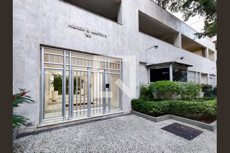 Apartamento à venda com 84m², 2 quartos e 1 vagaFachada e portaria