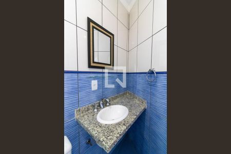 Casa à venda com 270m², 4 quartos e 5 vagasBanheiro Quarto 4