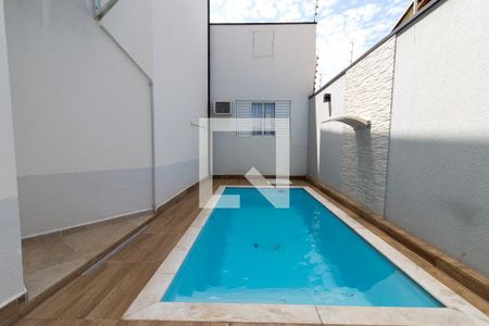 Casa à venda com 270m², 4 quartos e 5 vagasÁrea externa 