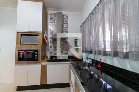 Casa à venda com 270m², 4 quartos e 5 vagasCozinha 