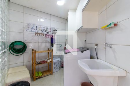 Casa à venda com 270m², 4 quartos e 5 vagasLavanderia 