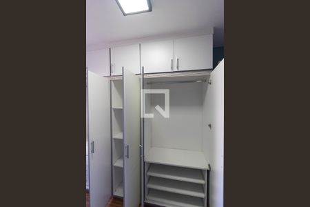 Apartamento para alugar com 58m², 2 quartos e 1 vagaQuarto - Armário