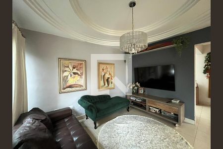 Casa de condomínio para alugar com 320m², 3 quartos e 3 vagasSala