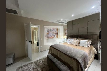 Casa de condomínio para alugar com 320m², 3 quartos e 3 vagasQuarto