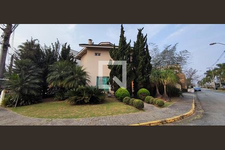 Casa de condomínio para alugar com 320m², 3 quartos e 3 vagasFachada da Casa