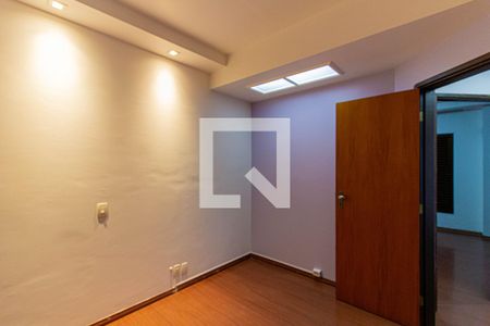 Casa de condomínio à venda com 200m², 2 quartos e 4 vagas Casa de condomínio à venda com 200m², 2 quartos e 4 vagasQuarto