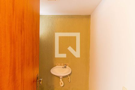 Casa de condomínio à venda com 200m², 2 quartos e 4 vagas Casa de condomínio à venda com 200m², 2 quartos e 4 vagasLavabo 2