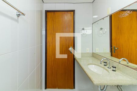 Casa de condomínio à venda com 200m², 2 quartos e 4 vagas Casa de condomínio à venda com 200m², 2 quartos e 4 vagasBanheiro Social