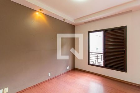 Casa de condomínio à venda com 200m², 2 quartos e 4 vagas Casa de condomínio à venda com 200m², 2 quartos e 4 vagasSuíte