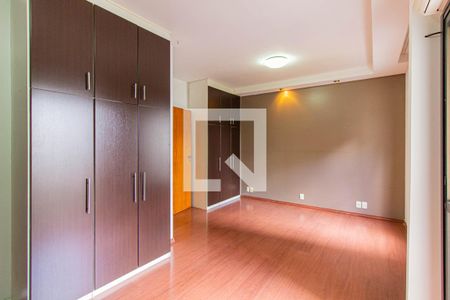 Casa de condomínio à venda com 200m², 2 quartos e 4 vagas Casa de condomínio à venda com 200m², 2 quartos e 4 vagasSuíte