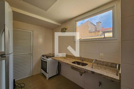 Apartamento à venda com 198m², 4 quartos e 4 vagas Apartamento à venda com 198m², 4 quartos e 4 vagasÁrea comum - Salão de festas