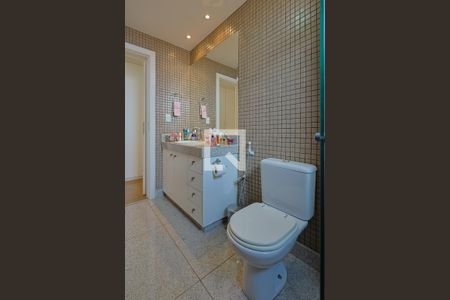 Apartamento à venda com 198m², 4 quartos e 4 vagas Apartamento à venda com 198m², 4 quartos e 4 vagasBanheiro