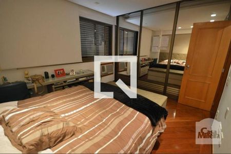 Apartamento à venda com 276m², 4 quartos e 4 vagasQuarto 3