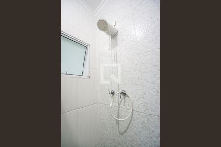 Casa à venda com 120m², 3 quartos e 2 vagasChuveiro