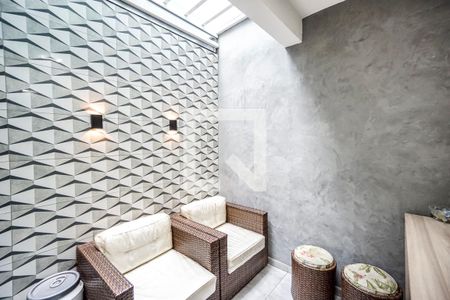 Casa à venda com 120m², 3 quartos e 2 vagasÁrea de serviço