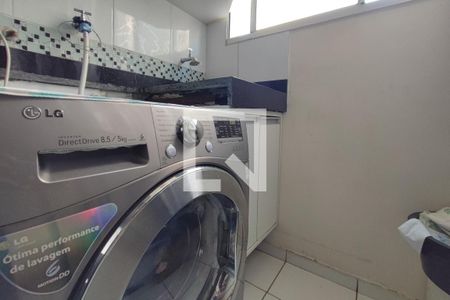 Apartamento à venda com 45m², 2 quartos e 1 vaga Apartamento à venda com 45m², 2 quartos e 1 vagaÁrea de Serviço