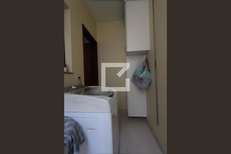 Casa à venda com 100m², 3 quartos e sem vagaLavanderia