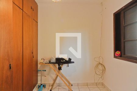 Quarto 1 de casa à venda com 5 quartos, 310m² em Parque Sao Domingos, São Paulo