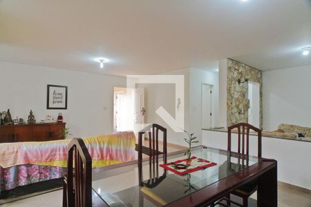 Sala de casa à venda com 5 quartos, 310m² em Parque Sao Domingos, São Paulo