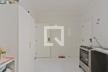 Casa à venda com 310m², 5 quartos e 4 vagas Casa à venda com 310m², 5 quartos e 4 vagasCozinha