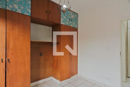 Casa à venda com 310m², 5 quartos e 4 vagas Casa à venda com 310m², 5 quartos e 4 vagasQuarto 2