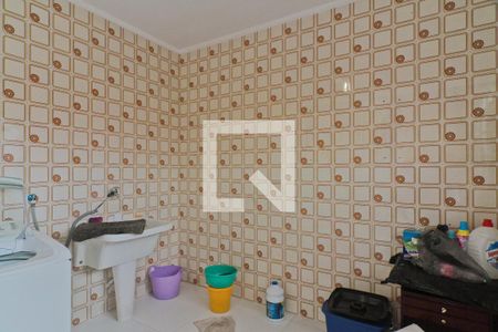 Casa à venda com 310m², 5 quartos e 4 vagas Casa à venda com 310m², 5 quartos e 4 vagasÁrea de Serviço