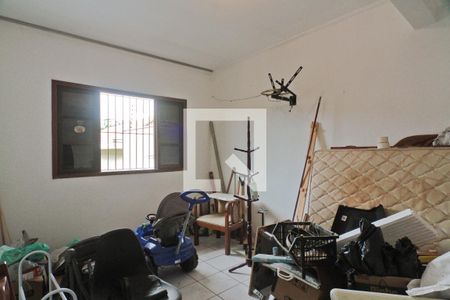 Casa à venda com 310m², 5 quartos e 4 vagas Casa à venda com 310m², 5 quartos e 4 vagasÁrea de Serviço