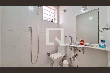 Casa à venda com 209m², 3 quartos e 2 vagasBanheiro Social 2