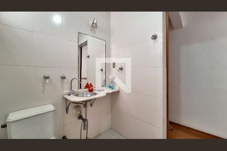Casa à venda com 209m², 3 quartos e 2 vagasBanheiro Social 2