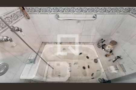 Casa à venda com 209m², 3 quartos e 2 vagasDetalhe do Banheiro da Suite