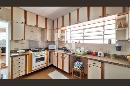 Casa à venda com 209m², 3 quartos e 2 vagasCozinha