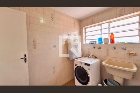 Casa à venda com 209m², 3 quartos e 2 vagasÁrea de Serviço