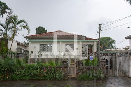 Casa à venda com 540m², 3 quartos e 6 vagasFachada