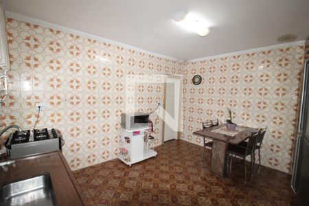 Casa à venda com 240m², 2 quartos e 2 vagasCozinha