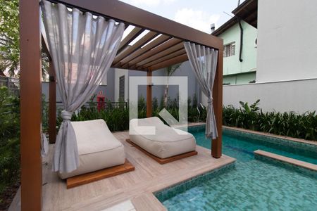 Apartamento à venda com 27m², 1 quarto e sem vaga Apartamento à venda com 27m², 1 quarto e sem vagaÁrea comum - Piscina