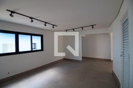 Casa à venda com 200m², 4 quartos e 4 vagasCopa / Cozinha