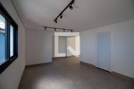 Casa à venda com 200m², 4 quartos e 4 vagasCopa / Cozinha