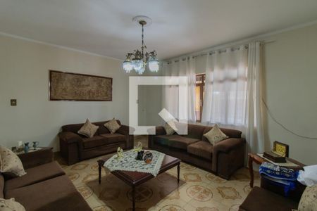 Casa à venda com 122m², 4 quartos e 3 vagasSala