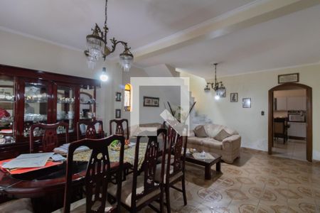 Casa à venda com 122m², 4 quartos e 3 vagasSala 2