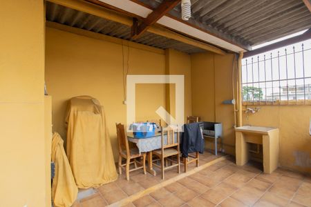 Casa à venda com 122m², 4 quartos e 3 vagasÁrea Externa