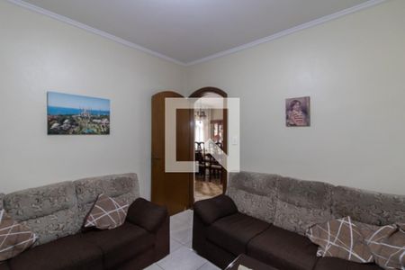 Casa à venda com 122m², 4 quartos e 3 vagasSala de Tv