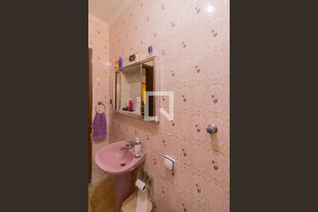 Casa à venda com 122m², 4 quartos e 3 vagasBanheiro 2