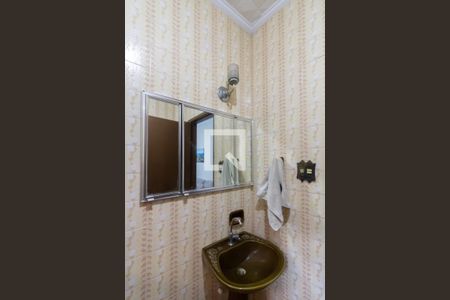 Casa à venda com 122m², 4 quartos e 3 vagasBanheiro