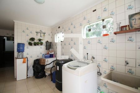 Casa à venda com 600m², 5 quartos e 20 vagasÁrea de Serviço