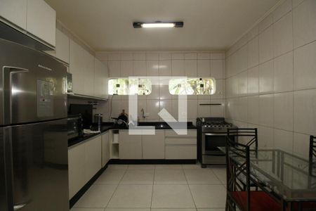 Casa à venda com 600m², 5 quartos e 20 vagasCozinha