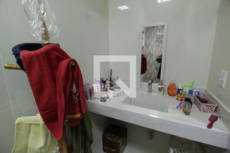 Casa para alugar com 180m², 3 quartos e 3 vagasBanheiro do Quarto 2