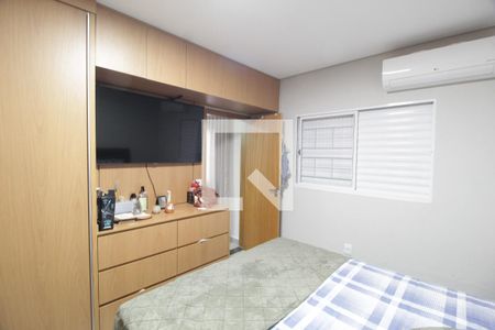 Casa para alugar com 180m², 3 quartos e 3 vagasQuarto 2 - Suíte